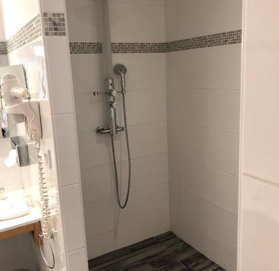 جناح جونيور, Le Moulin Du Landion Hôtel Et Spa