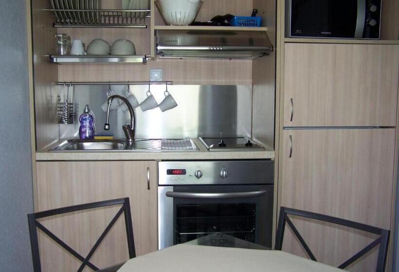 شقة غرفة واحدة, Le Verger