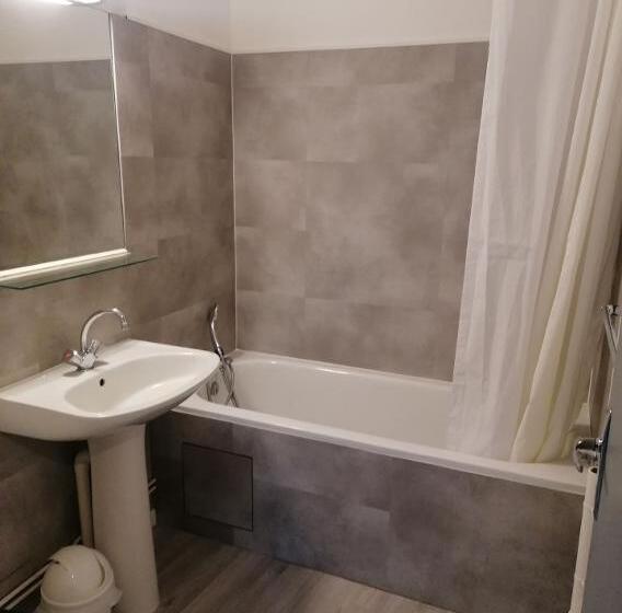 إستوديو سوبيريور, Le Verger