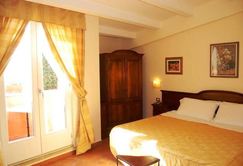 Pokój Trzyosobowy Comfort, Mediterraneo