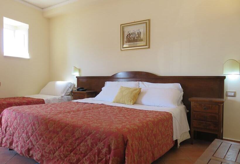 Pokój Trzyosobowy Comfort, Mediterraneo