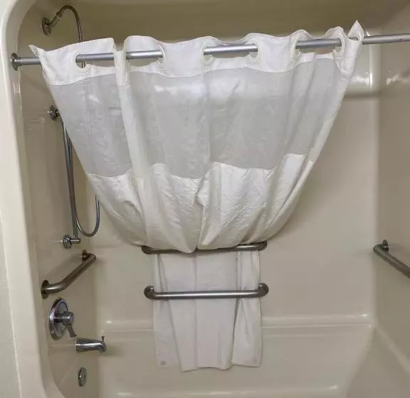 身障者適用スタンダードルーム, Quality Inn Surfside Myrtle Beach