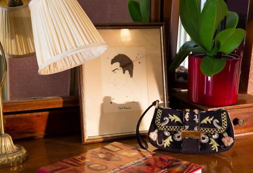 سوییت جونیور, Résidence Des Arts   Saint Germain