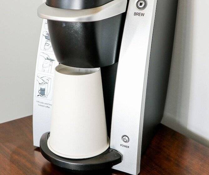 غرفة قياسية سرير مزدوج, The St. James