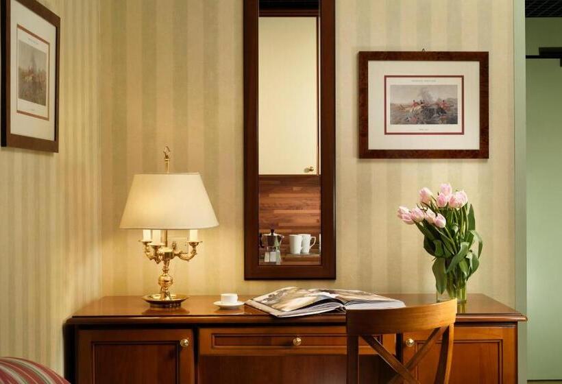 Студия Стандарт, UNA HOTELS Hotel & Residence Contessa Jolanda Milano