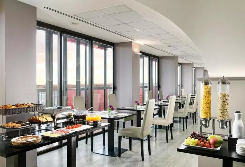 استودیوی استاندارد, UNA HOTELS Hotel & Residence Contessa Jolanda Milano