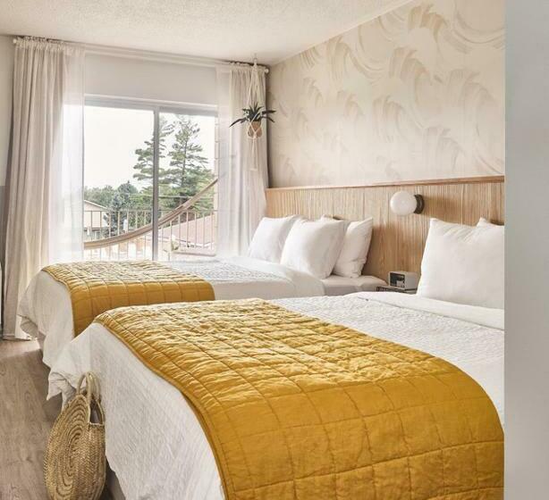 四人高级间, The June Motel, Sauble Beach