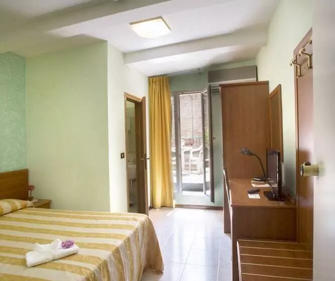 スタンダードシングルルーム, Albergo Arena
