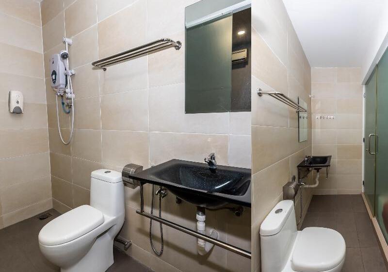 四人高级间, Assarotti