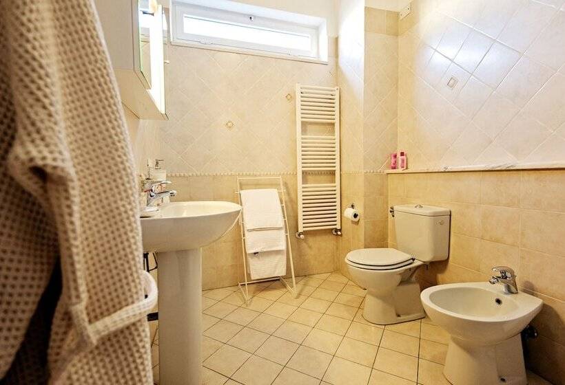 جناح عائلي, B&b Ai Cipressi