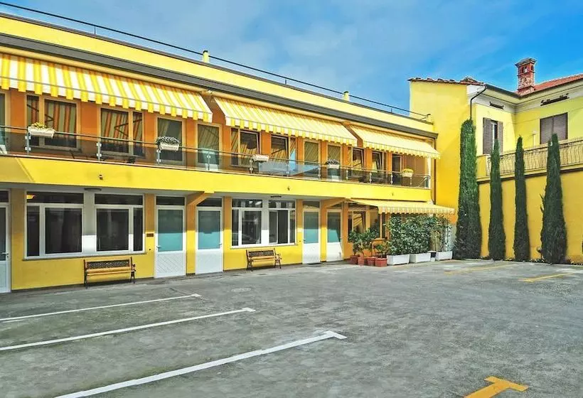 سوییت خانوادگی, B&b Ai Cipressi