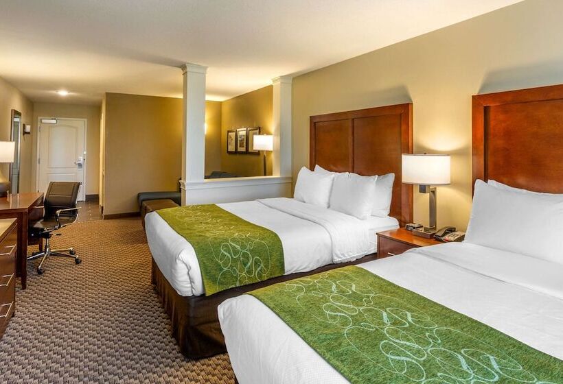 جناح, Comfort Inn & Suites Logan Near University