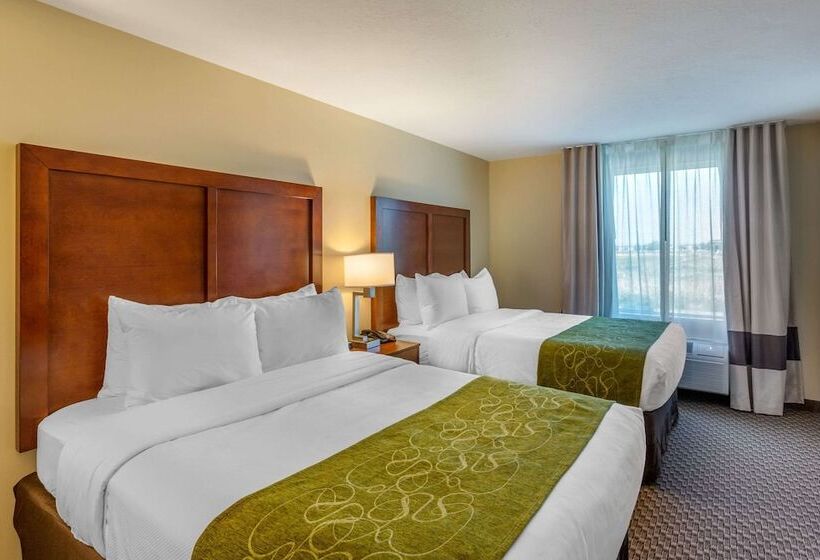 جناح, Comfort Inn & Suites Logan Near University