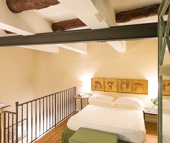 سوییت جونیور, Costantinopoli 104