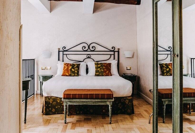 سوییت جونیور, Costantinopoli 104