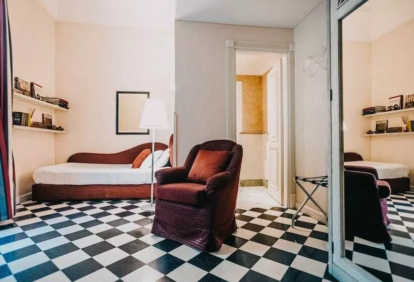 اتاق استاندارد یک نفره, Costantinopoli 104