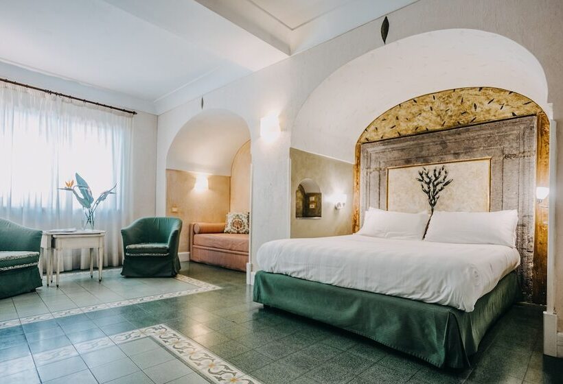 سوییت جونیور, Costantinopoli 104