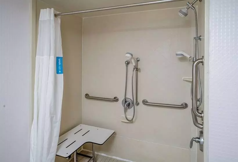 身障者適用スタンダードルーム, Hampton Inn Charlestondowntown
