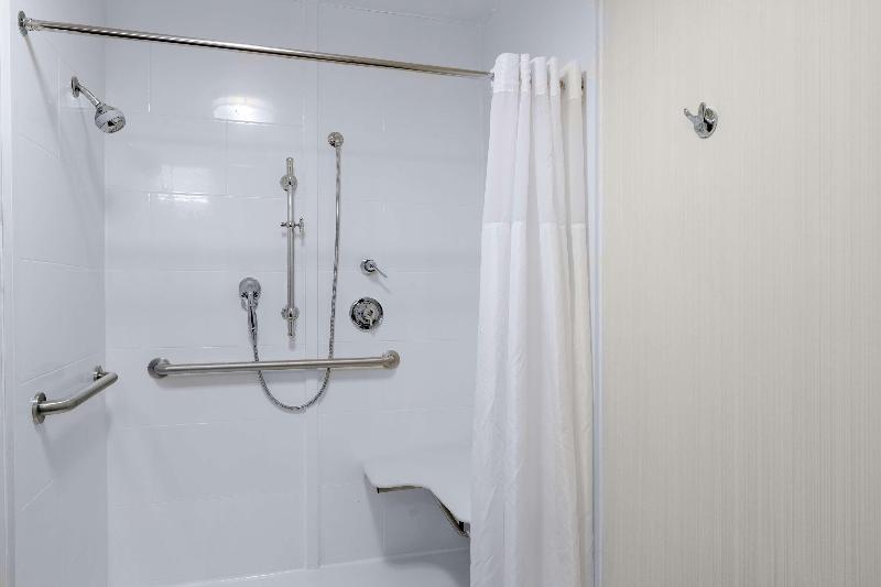 带大床的标准间, Hampton Inn Columbia