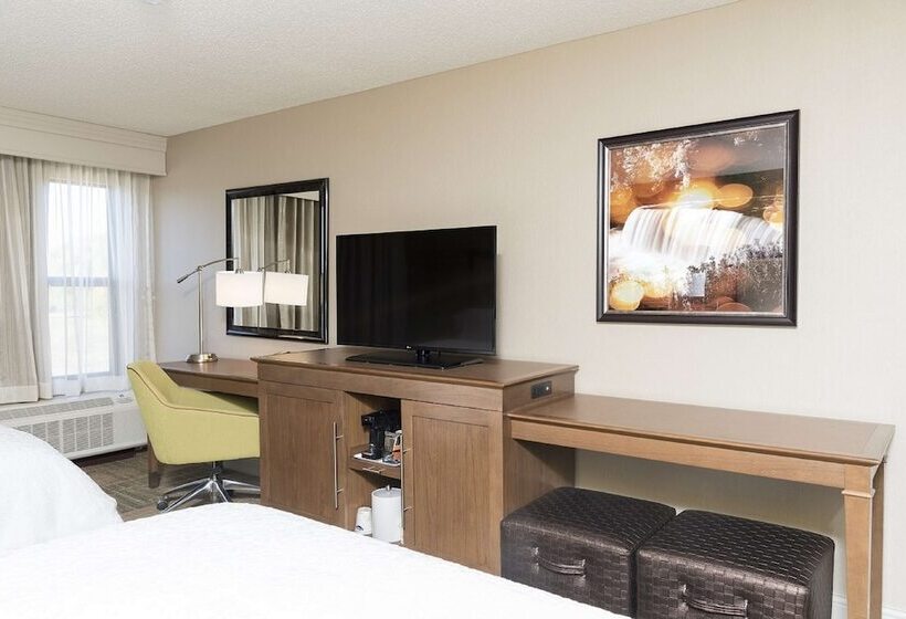 带2个双人床的标准工作室, Hampton Inn Mt. Pleasant
