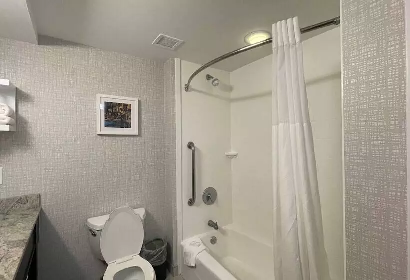 身障者適用スタンダードルーム, Hampton Inn Ridgefield Park