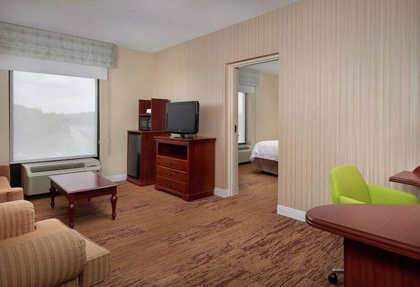 스위트, Hampton Inn Shrewsbury