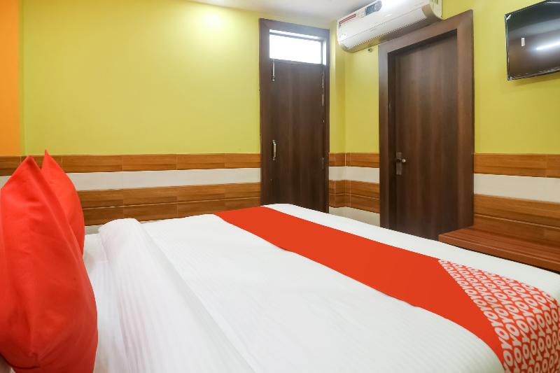 스탠다드 룸 킹사이즈 침대, Hampton Inn Shrewsbury