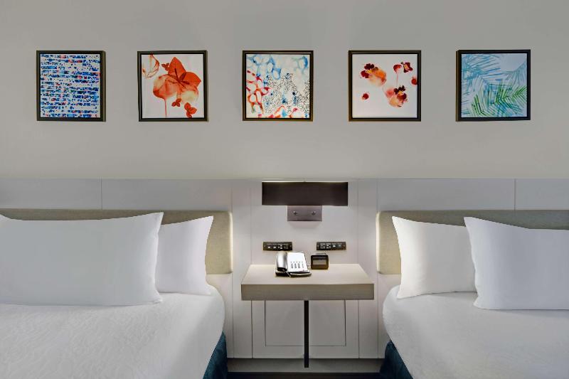 스탠다드 스튜디오 킹침대, Hampton Inn & Suites Columbus Hilliard