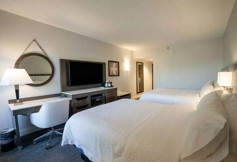 ２ダブルベッドのスタンダードルーム, Hampton Inn & Suites Fairfield