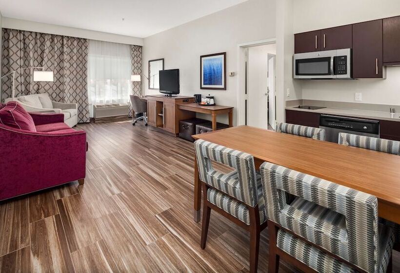 Люкс Повышенной Комфортности, Hampton Inn & Suites Seattlenorth/lynnwood