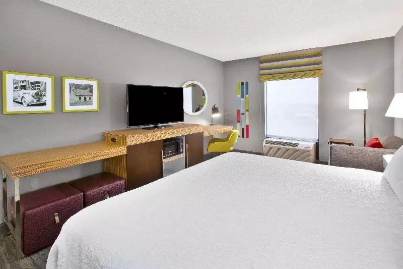 キングサイズベッドのスタンダードルーム, Hampton Inn & Suites Springboro/dayton Area South