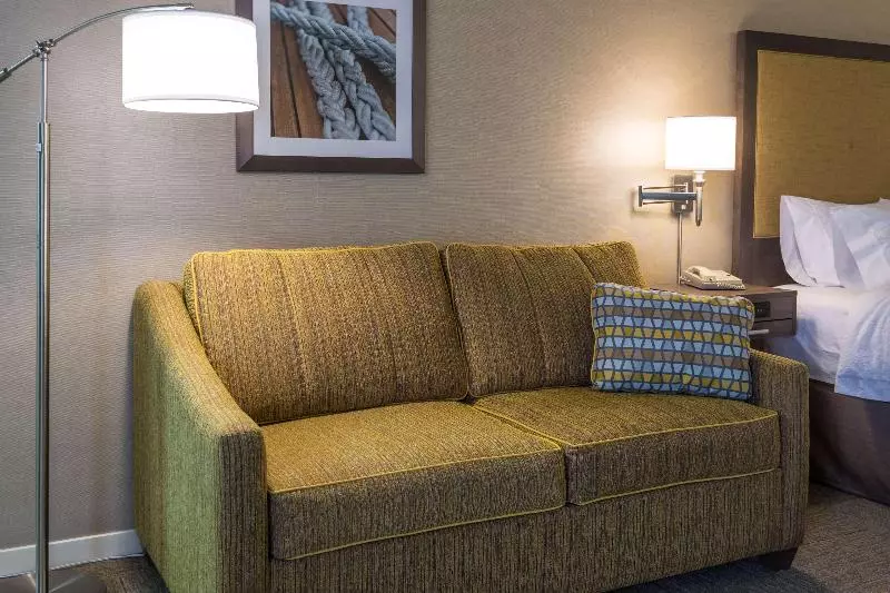 キングサイドベッドのスタンダードワンルーム, Hampton Inn Waterville
