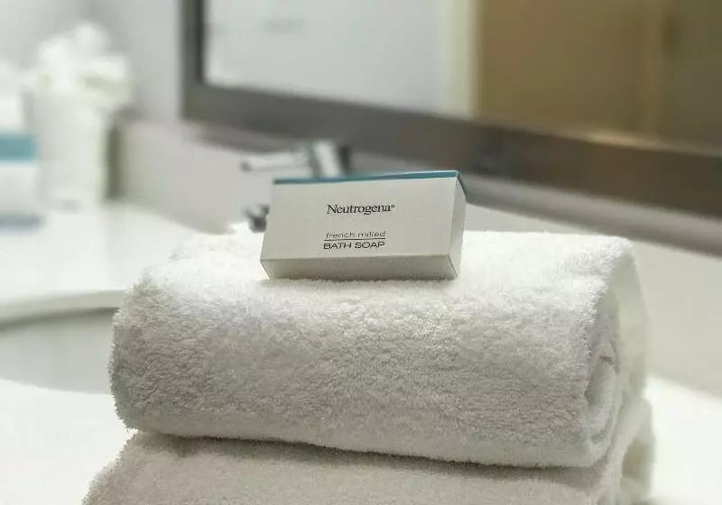 キングサイドベッドのスタンダードワンルーム, Hampton Inn Waterville
