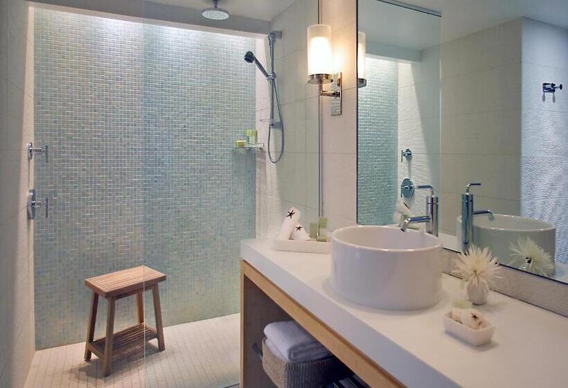 身障者適用キングサイズベッドルーム, Hyatt Centric Key West Resort & Spa