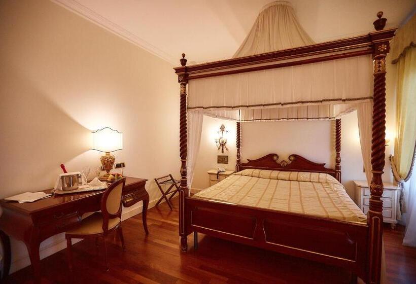 جناح جونيور, Villa Il Patriarca