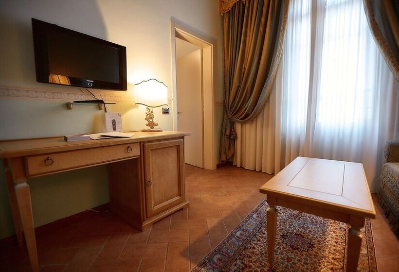 جناح, Villa Il Patriarca