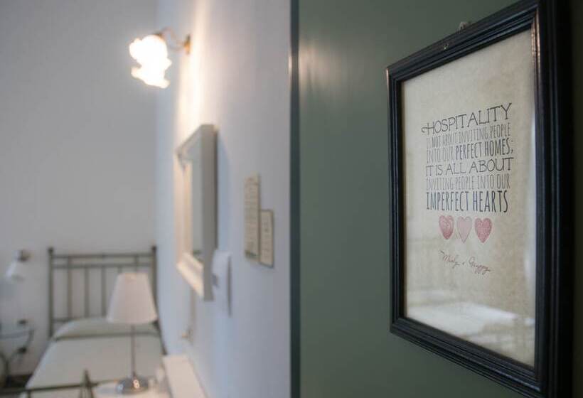 חדר סטנדרט עם מרפסת, Posta