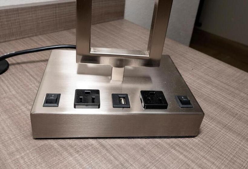 디럭스 룸, Red Roof Inn Bay Minette