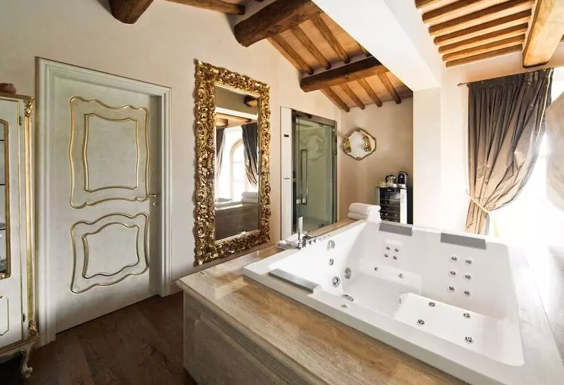 Deluxe-sviitti, Relais La Corte Dei Papi