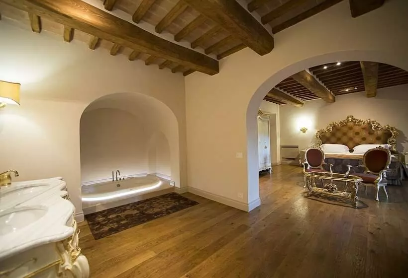 Deluxe-sviitti, Relais La Corte Dei Papi