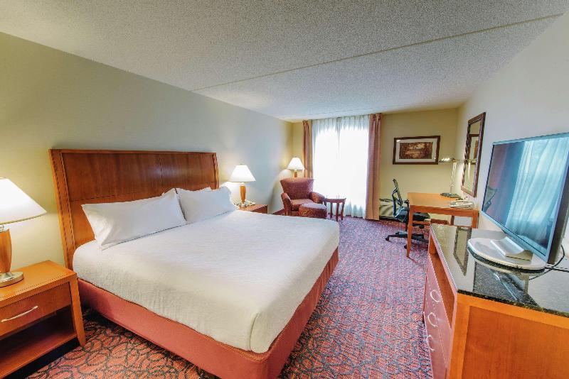 اتاق اکونومی, Ungherese Small Luxury