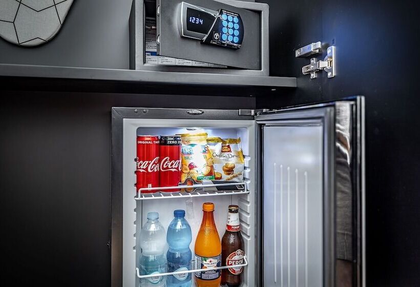 اتاق استاندارد, Ungherese Small Luxury