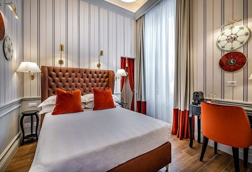 اتاق عادی, Ungherese Small Luxury