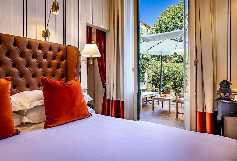 اتاق عادی, Ungherese Small Luxury