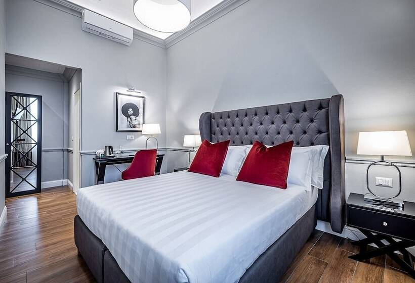 اتاق استاندارد, Ungherese Small Luxury