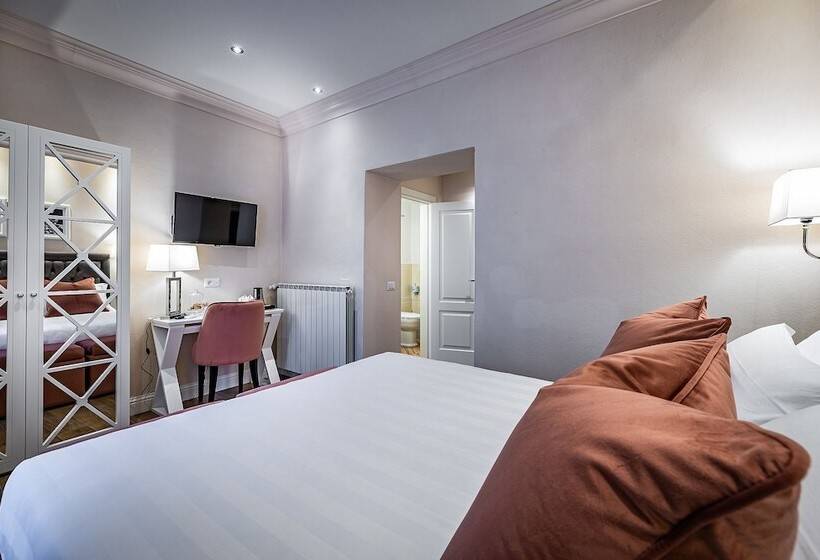 اتاق استاندارد, Ungherese Small Luxury