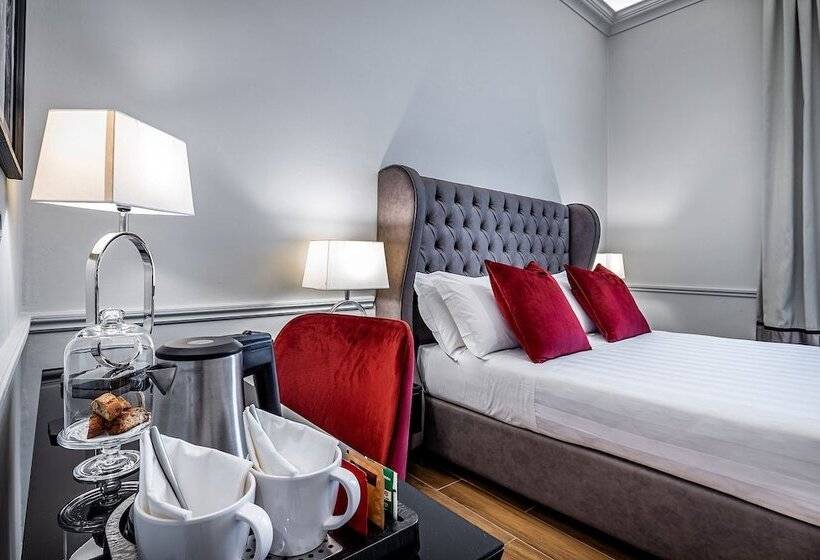 اتاق استاندارد, Ungherese Small Luxury