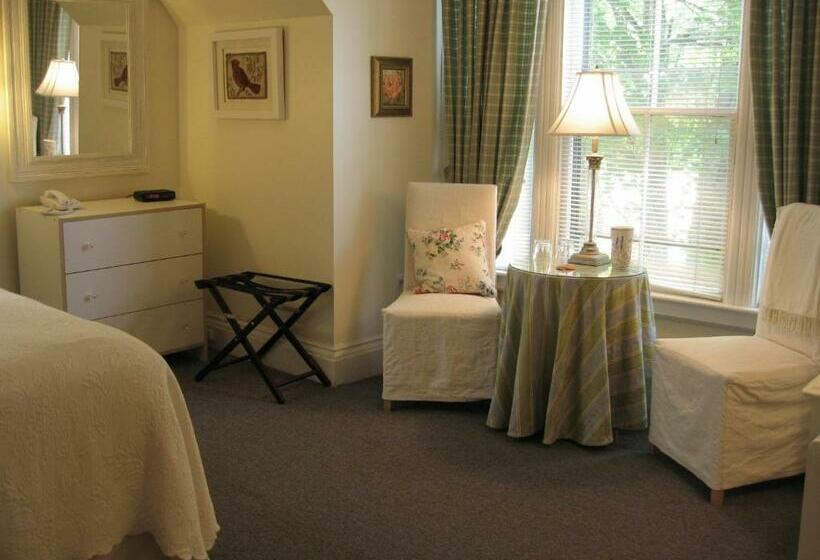 חדר דלוקס, Dunlop Inn