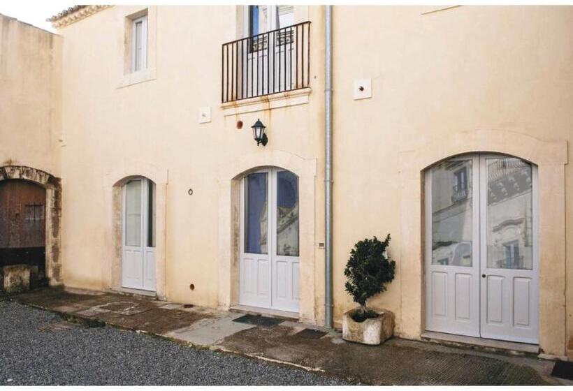 Номер Deluxe, Palazzo Trigona Dependance