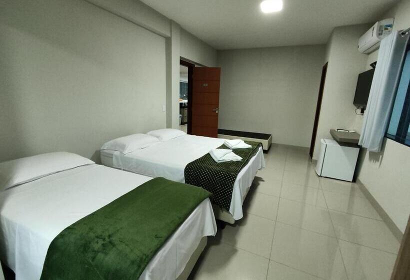 جناح عائلي, Capitólio Home Suítes